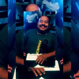 Meet your Posher, Santos